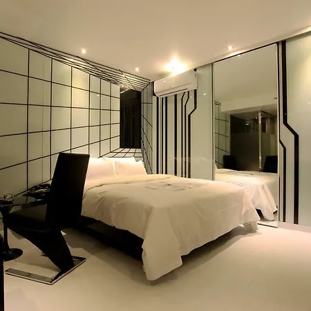 Lush Hotel